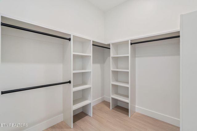 7808 S Northshore Drive, Knoxville, TN 37919