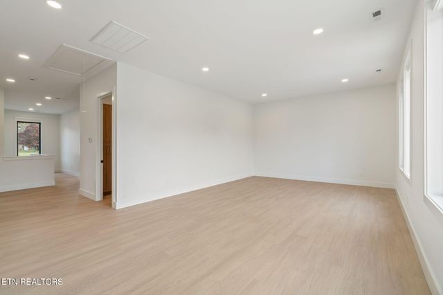 7808 S Northshore Drive, Knoxville, TN 37919