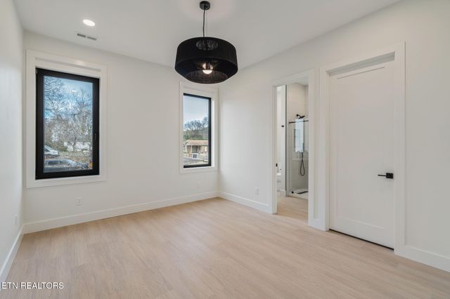 7808 S Northshore Drive, Knoxville, TN 37919