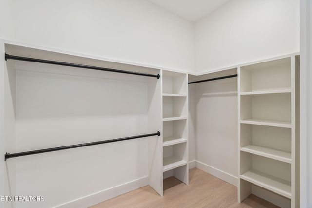 7808 S Northshore Drive, Knoxville, TN 37919