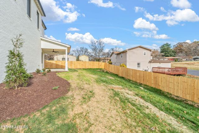 7808 S Northshore Drive, Knoxville, TN 37919