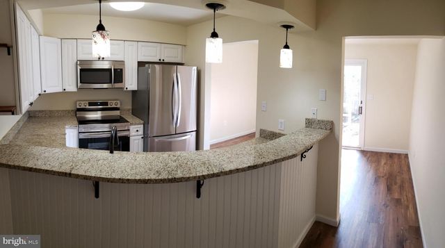 221 N DUKE ST, Hummelstown, PA 17036