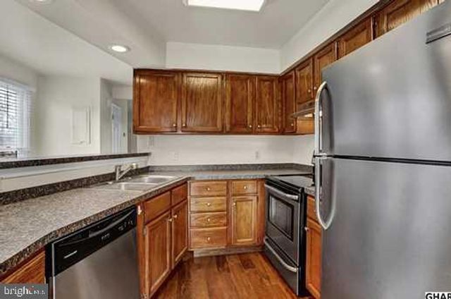 221 N DUKE ST, Hummelstown, PA 17036