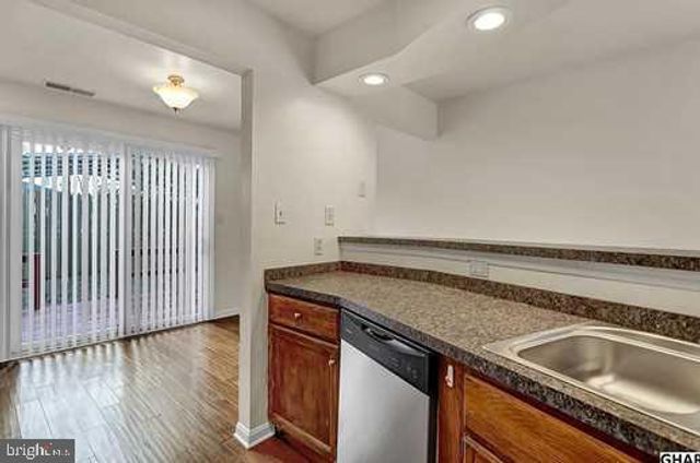 221 N DUKE ST, Hummelstown, PA 17036