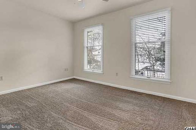 221 N DUKE ST, Hummelstown, PA 17036