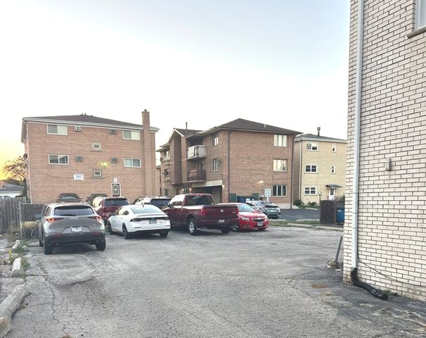 10330 S McVicker Avenue 2, Chicago Ridge, IL 60415