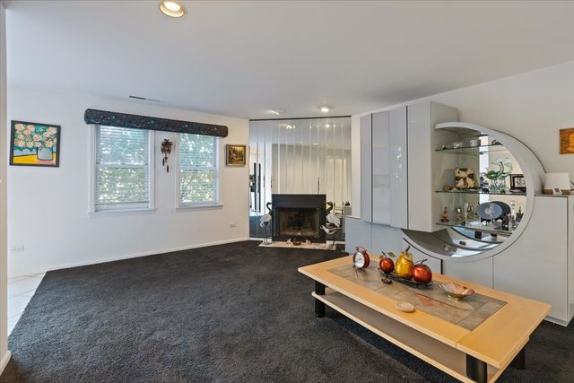 4757 Howard Street 205, Skokie, IL 60076