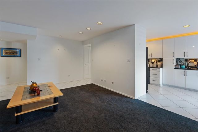 4757 Howard Street 205, Skokie, IL 60076