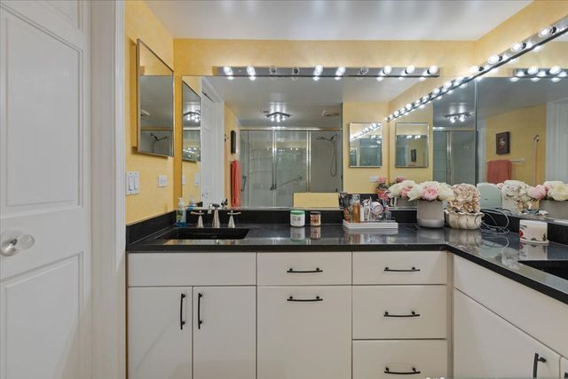 4757 Howard Street 205, Skokie, IL 60076