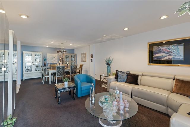 4757 Howard Street 205, Skokie, IL 60076