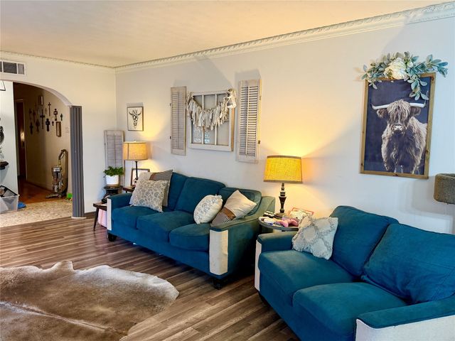 1909 Robin Lane, Garland, TX 75042