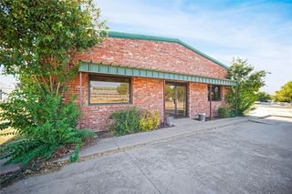 203 S Church Street, Jacksboro, TX 76458