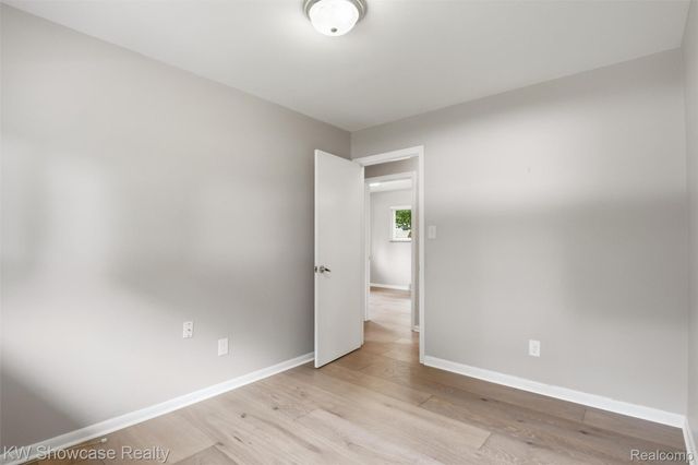 804 Bonita Drive, White Lake Charter Township, MI 48383