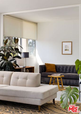 4411 Los Feliz Boulevard 307, Los Angeles, CA 90027