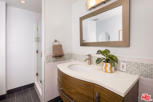4411 Los Feliz Boulevard 307, Los Angeles, CA 90027