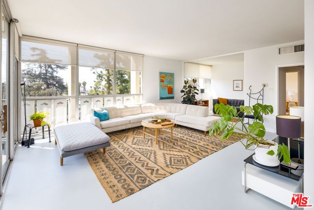 4411 Los Feliz Boulevard 307, Los Angeles, CA 90027