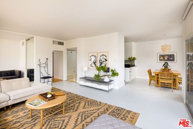 4411 Los Feliz Boulevard 307, Los Angeles, CA 90027