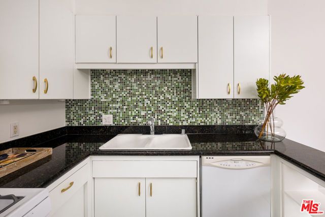 4411 Los Feliz Boulevard 307, Los Angeles, CA 90027