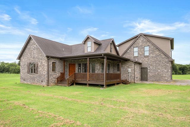 28 Henderson Rd, Lynchburg, TN 37352
