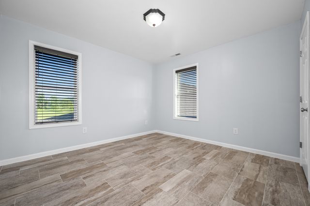 28 Henderson Rd, Lynchburg, TN 37352