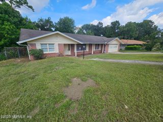 1934 WOODLEIGH Drive W, Jacksonville, FL 32211