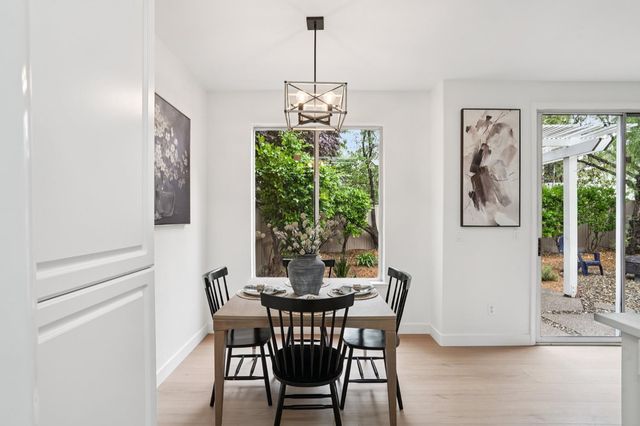 1587 Palatia Dr, Roseville, CA 95661