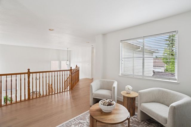 1587 Palatia Dr, Roseville, CA 95661