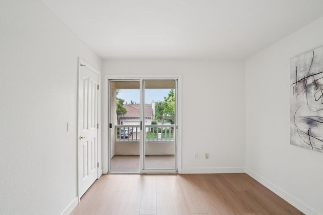 1587 Palatia Dr, Roseville, CA 95661