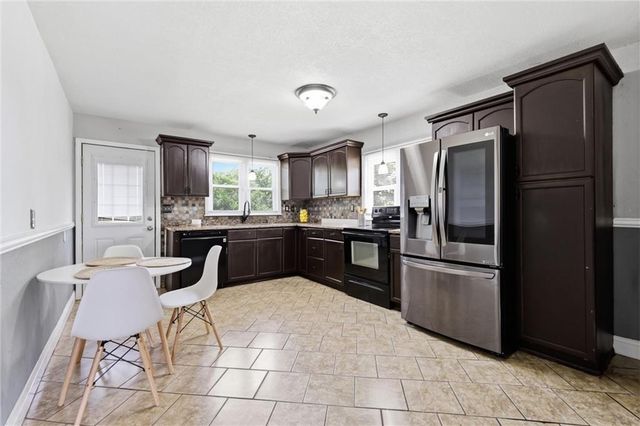 2118 S 47TH Street, Kansas City, KS 66106