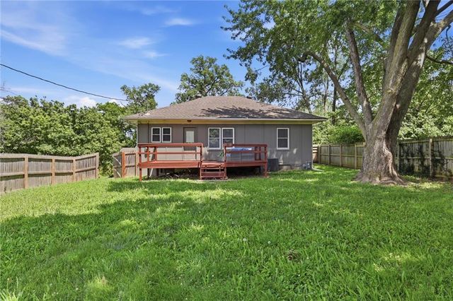 2118 S 47TH Street, Kansas City, KS 66106