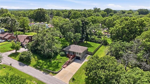 2118 S 47TH Street, Kansas City, KS 66106