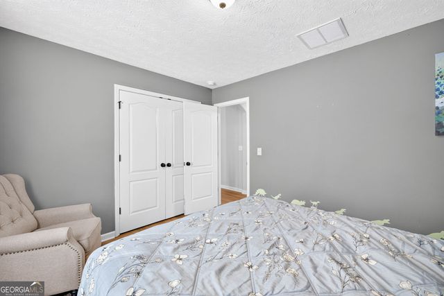 1429 Silvergate Way, Winder, GA 30680