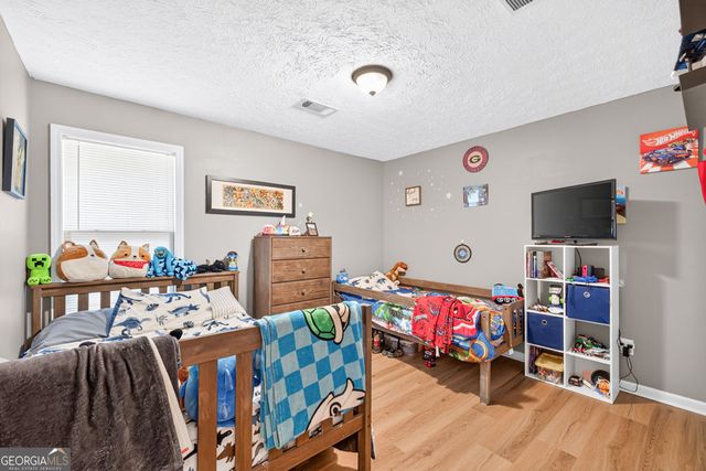 1429 Silvergate Way, Winder, GA 30680