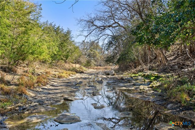 111 La Luna Drive, Blanco, TX 78606