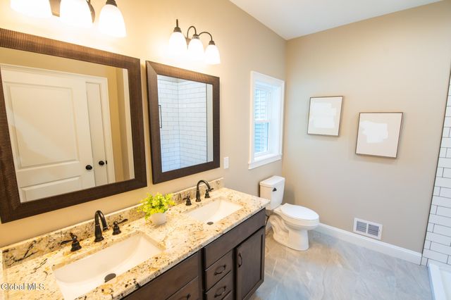 10 Wolfe Road, Queensbury, NY 12804