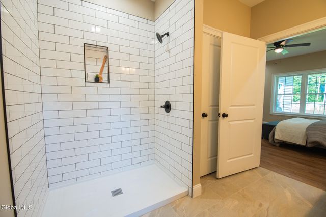 10 Wolfe Road, Queensbury, NY 12804