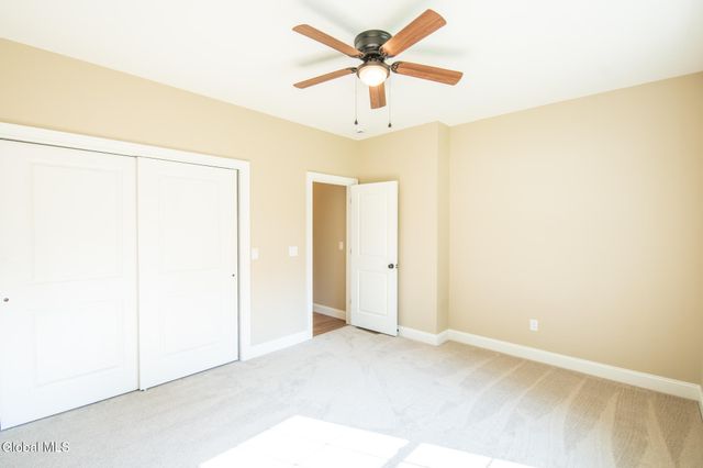 10 Wolfe Road, Queensbury, NY 12804