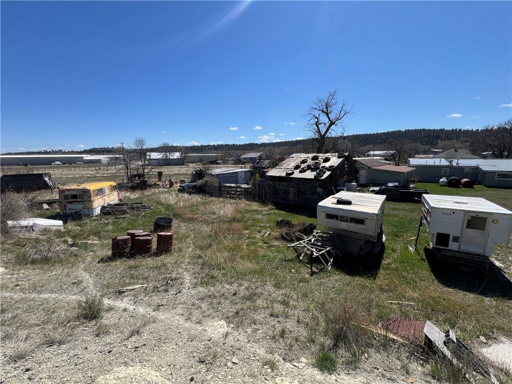 410 4th Street E, Roundup, MT 59072 photo 22