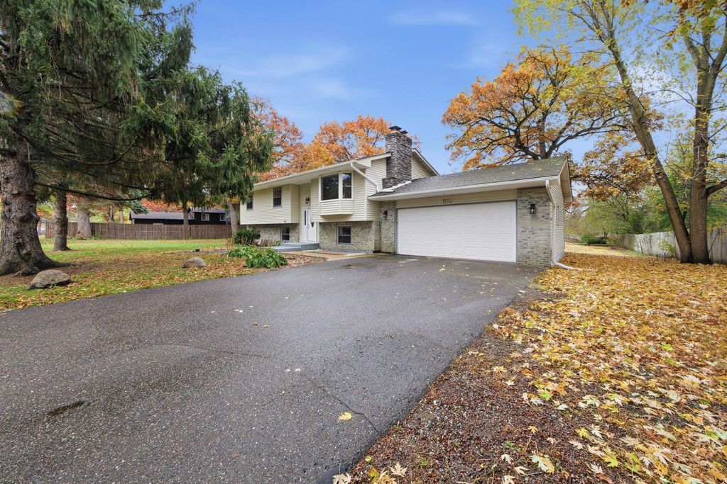 1854 168th Avenue NE, Ham Lake, MN 55304