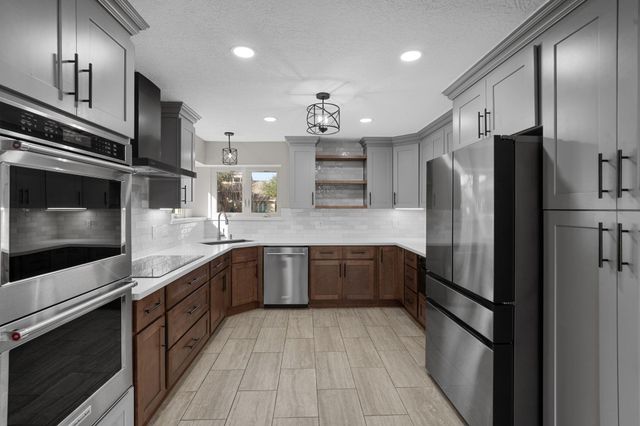 2407 Wagon Run, Sugar Land, TX 77479