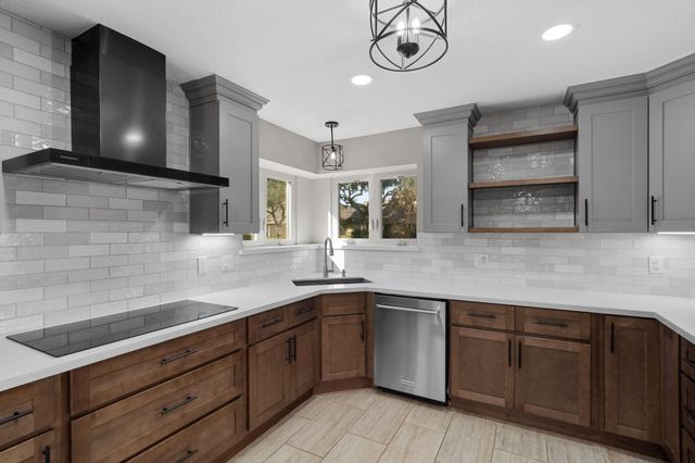 2407 Wagon Run, Sugar Land, TX 77479