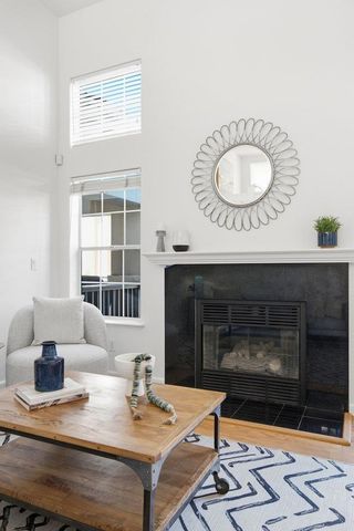 213 Moresby Lane, Redwood City, CA 94063