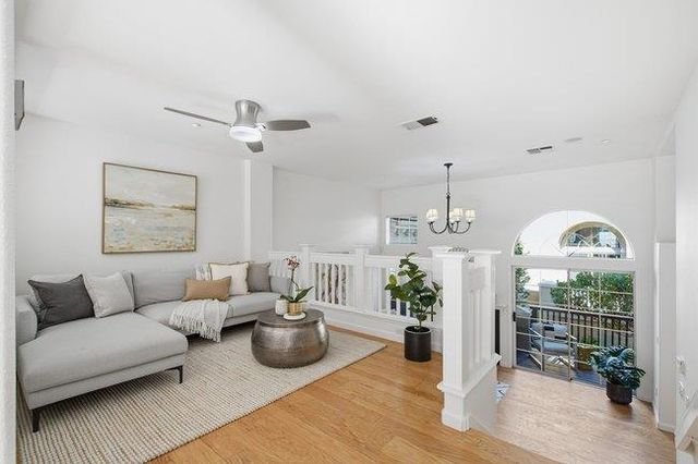 213 Moresby Lane, Redwood City, CA 94063