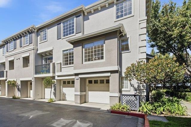 213 Moresby Lane, Redwood City, CA 94063