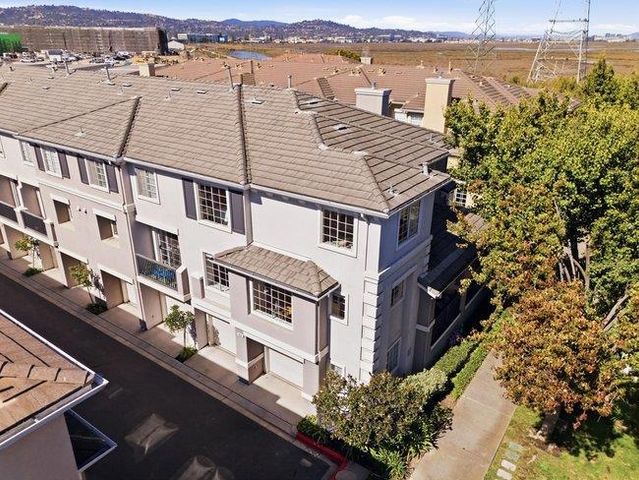 213 Moresby Lane, Redwood City, CA 94063