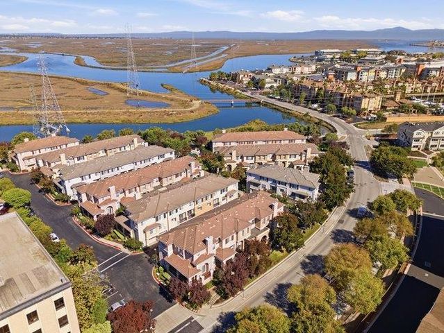 213 Moresby Lane, Redwood City, CA 94063