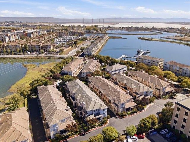213 Moresby Lane, Redwood City, CA 94063