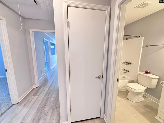 401 Ravenscroft Road, West Columbia, SC 29172