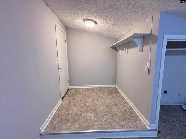 401 Ravenscroft Road, West Columbia, SC 29172