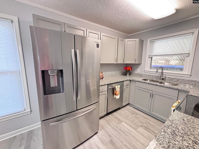 401 Ravenscroft Road, West Columbia, SC 29172